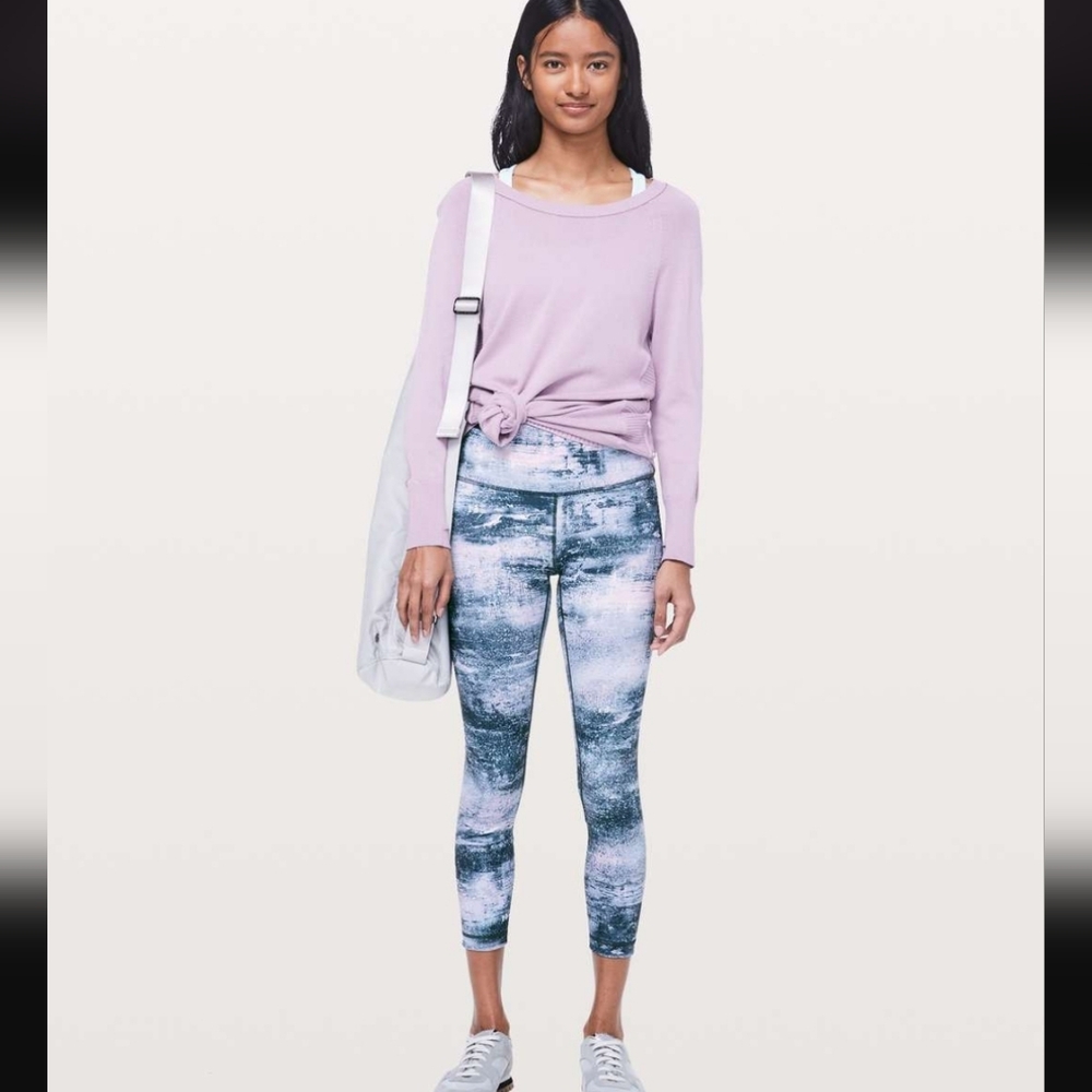 Lululemon Size 8 Abstract Gray & Pale Pink Workout Leggings 23"